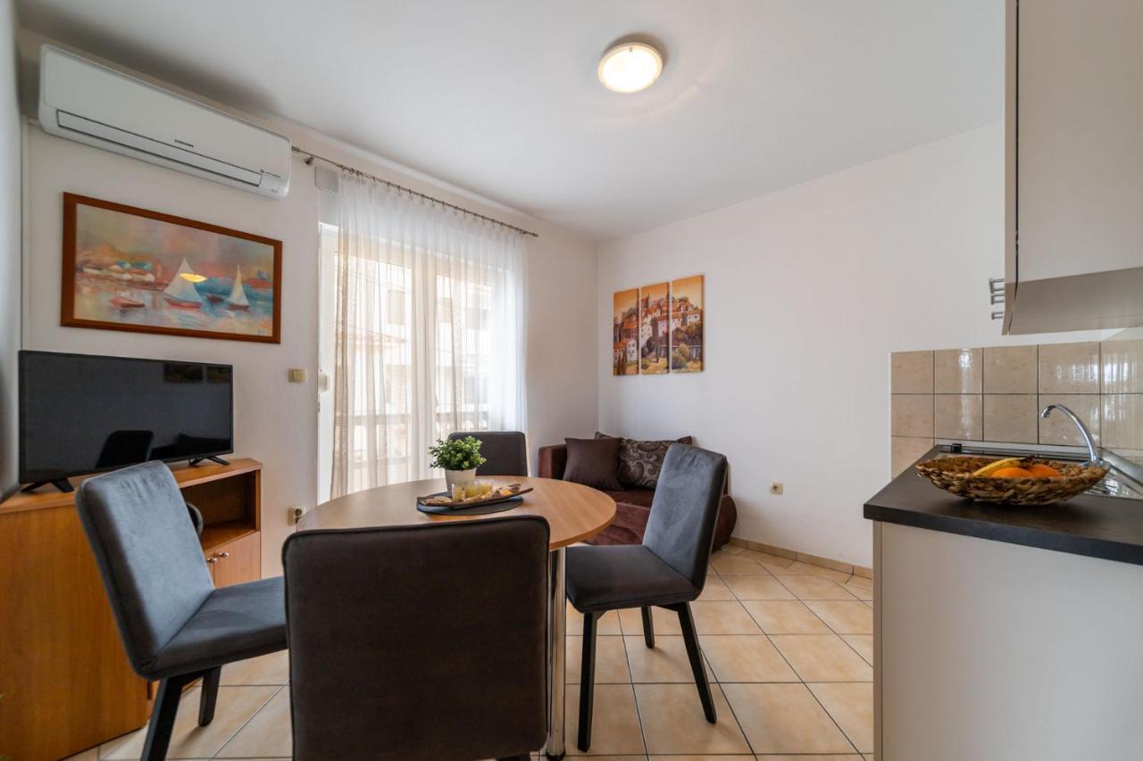 Apartmani Devcic New Translation Exteriér fotografie